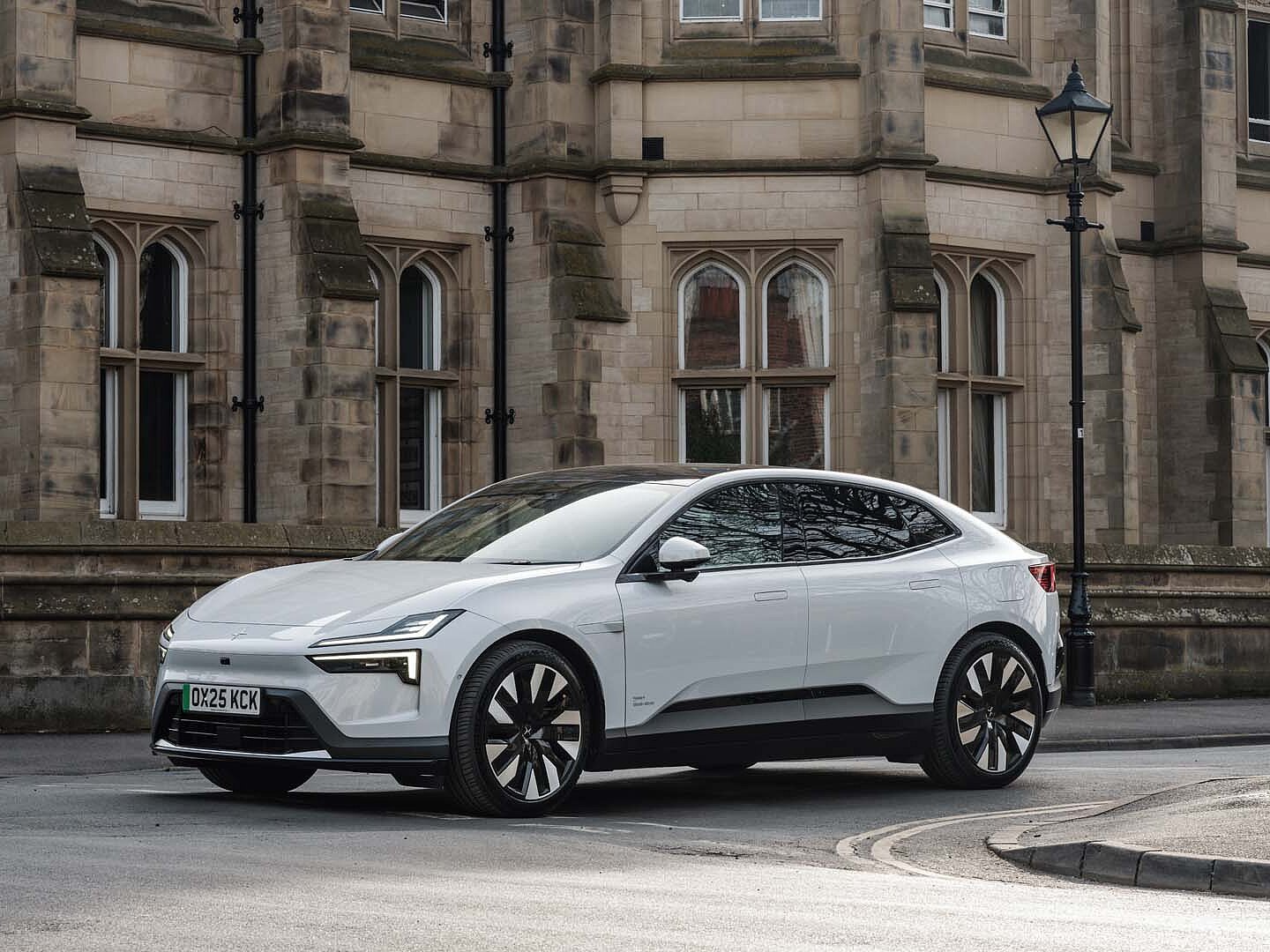 Polestar4_Coupe_Aussenansicht