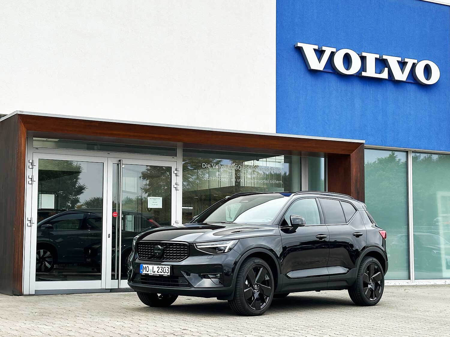 XC40 Black Edition Front seitlich
