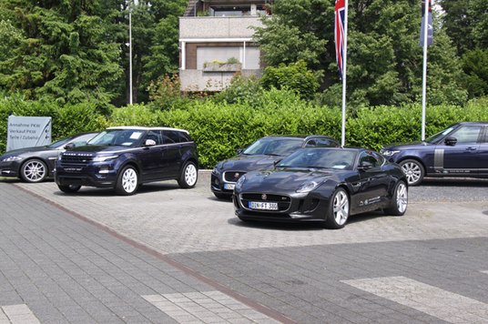 Vorstellung des Jaguar XE in Dinslaken