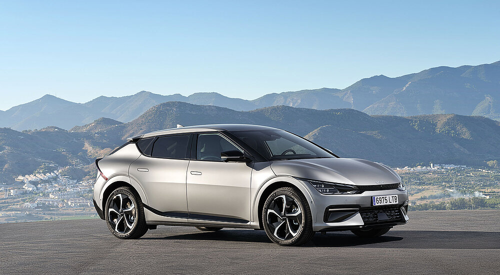 Der Kia EV6 begeistert mit seinem progressiven und sportlichen Design.