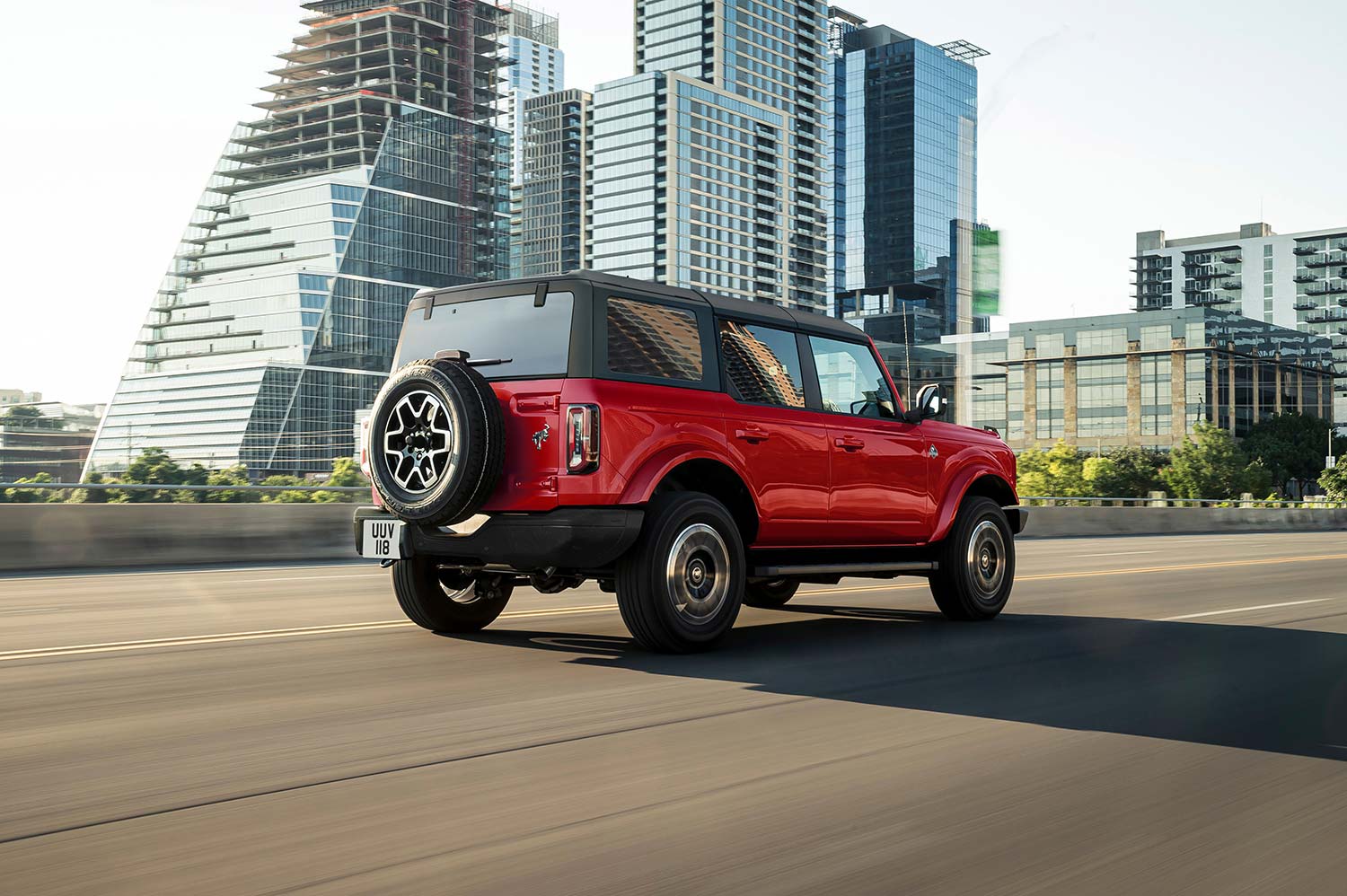 Ford Bronco in der Stadt