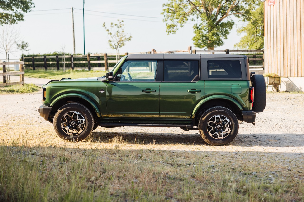 Ford Bronco seitlich