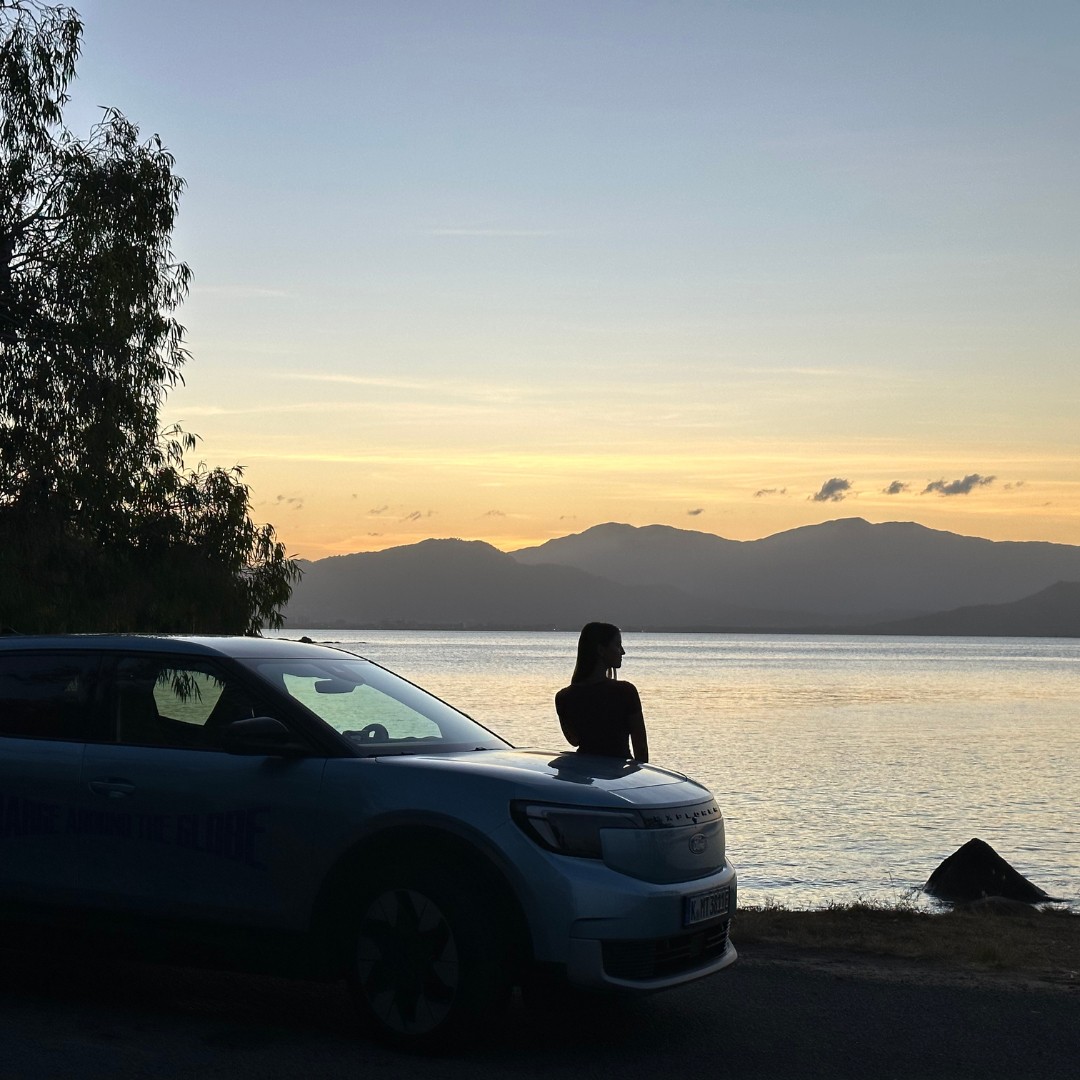 Ford Explorer EV am See