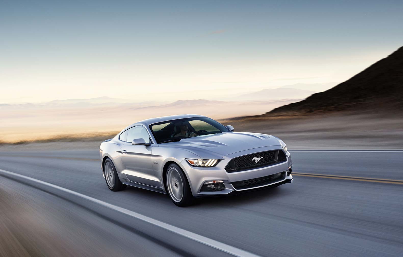 Ford Mustang seitlich von vorn