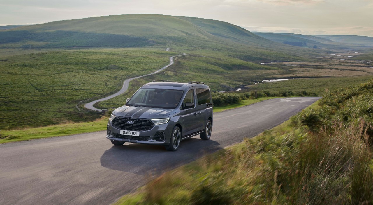 Ford Tourneo Connect in der Natur
