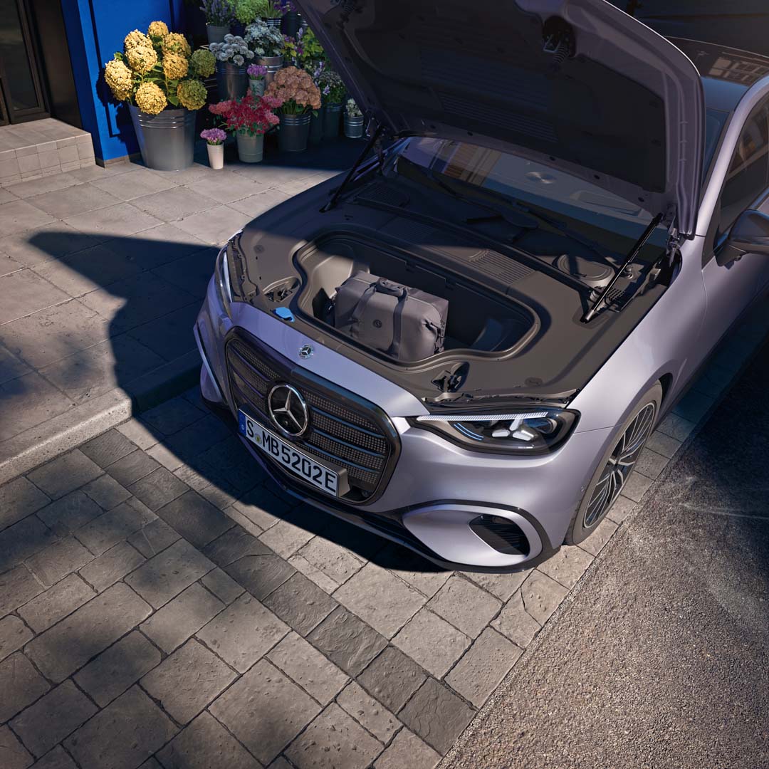 C-Klasse_elektrisch_Motorraum