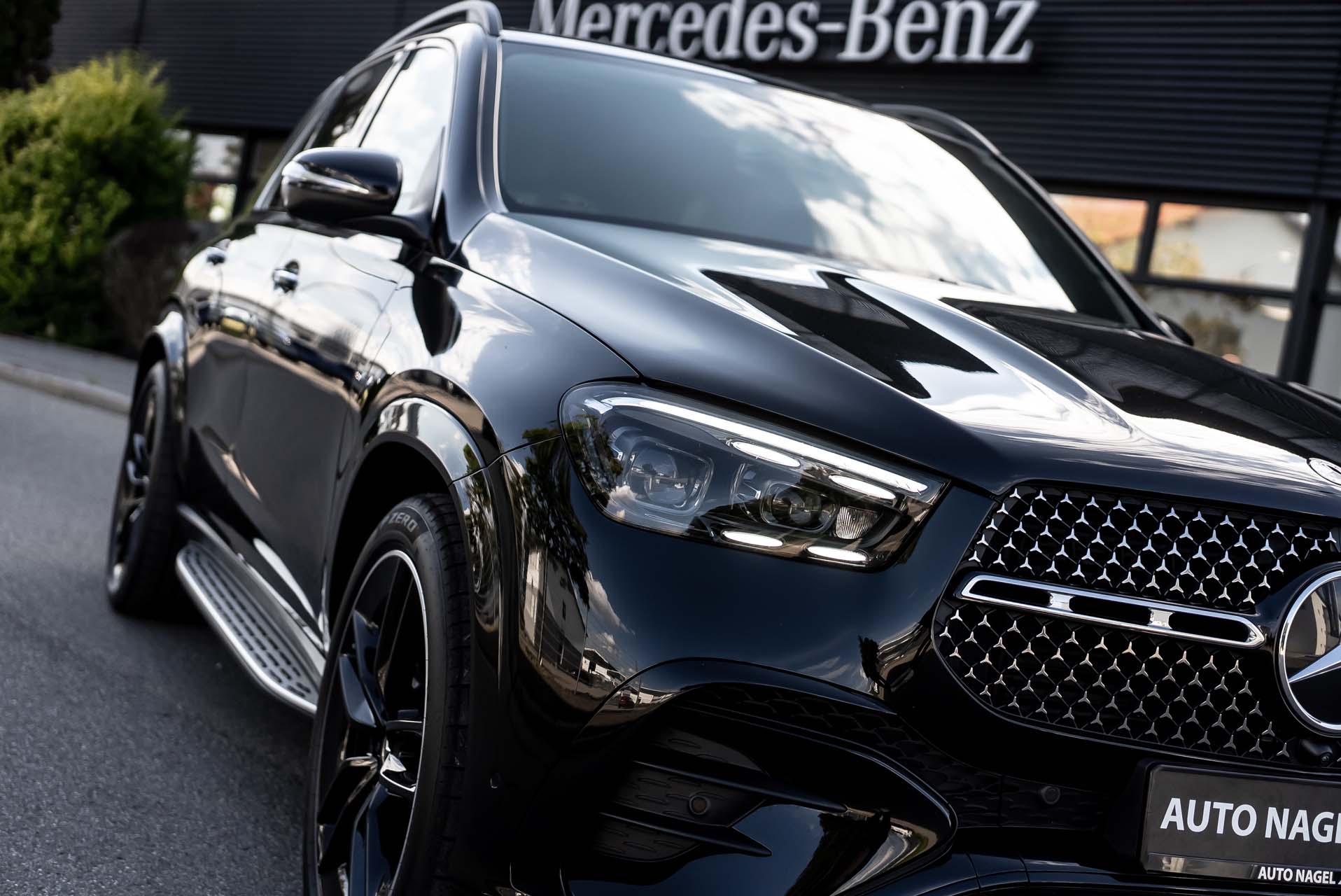 Mercedes-Benz GLE Front