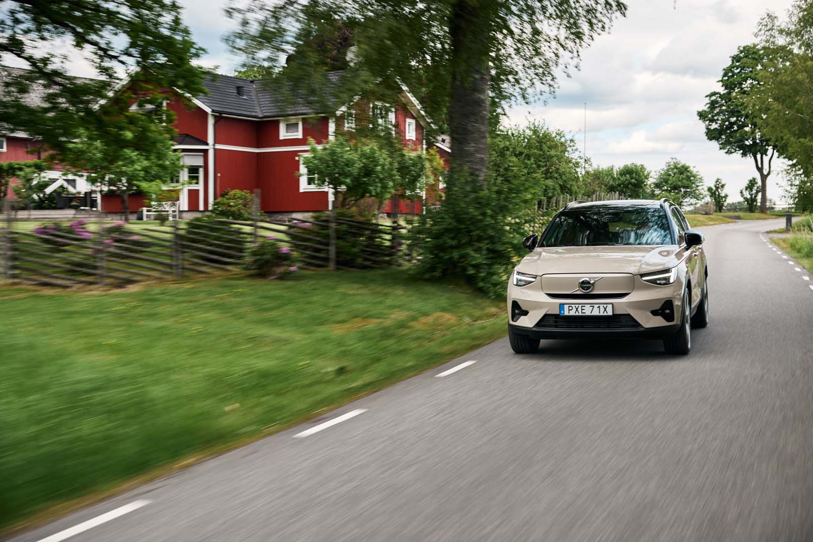 Volvo EX40 Sand Dune Edition Volvo EX40 Sand Dune Edition