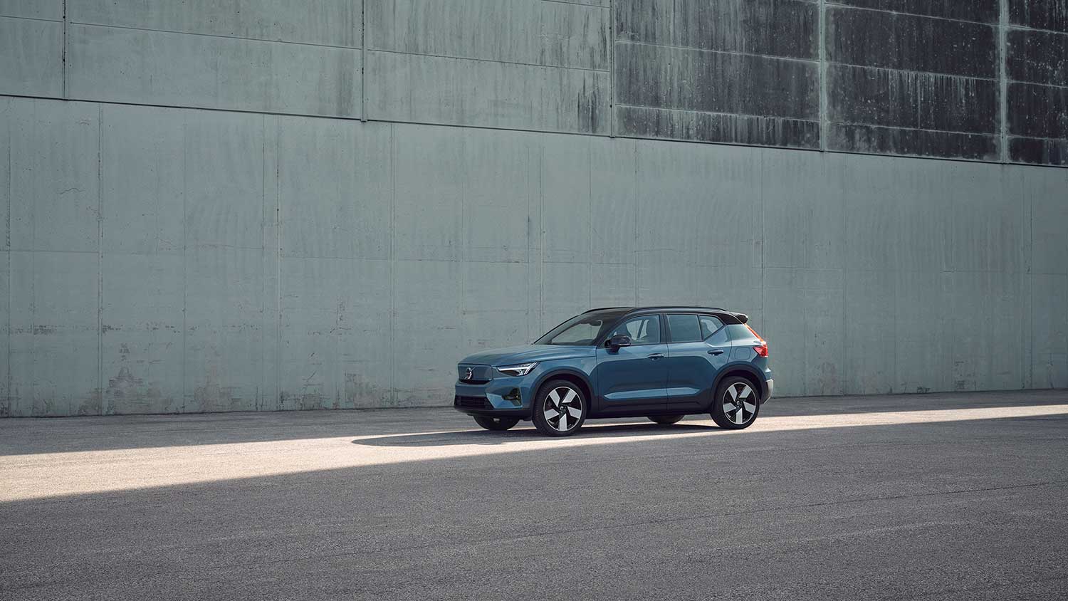 Volvo EX40 