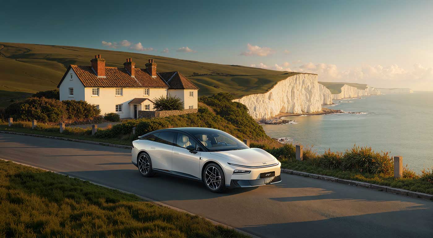 Xpeng G7+ an der Küste